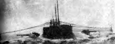 Основное назначение подводной лодки — это торпедная атака, но вместе с тем она может ставить и минные заграждения, нести дозорную и разведывательную службу и т. п. (Германская подводная лодка U-5)