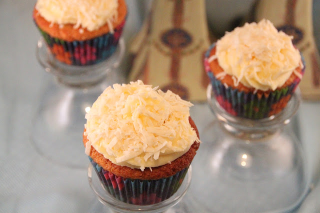 cupcakes-de-coco, coconut-cupcakes