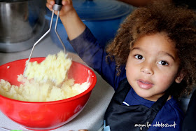 Mashed potato making from anyonita-nibbles.co.uk