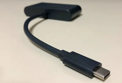USB-C端子とケーブル