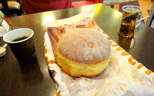 Berlin's Biggest Pfannkuchen Bäckerei Ladewig Kreuzberg