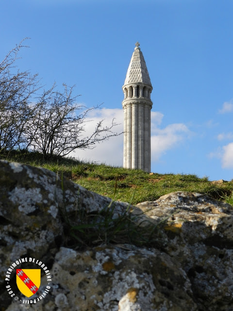 VAUDEMONT (54) - Monument Barrès (1927-1928)