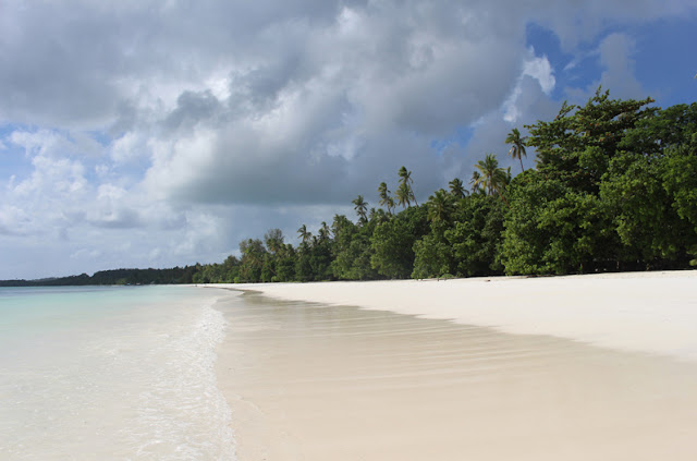 Pantai Ngurbloat