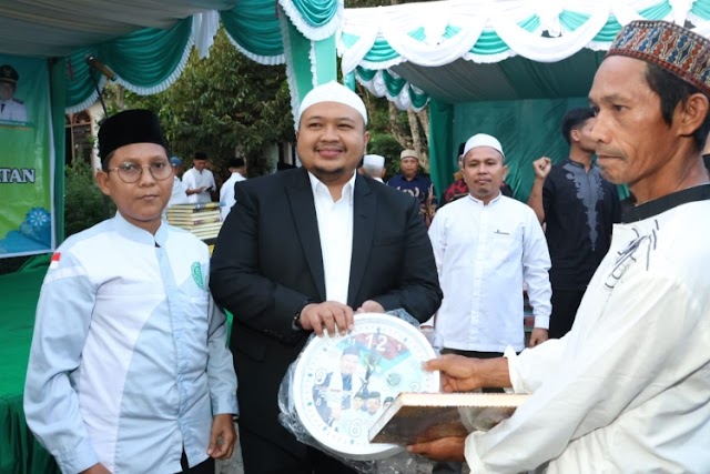 Safari Ramadan 1445 H, Bupati Tapsel Beri Bantuan Ke Masyarakat Siamporik Lombang