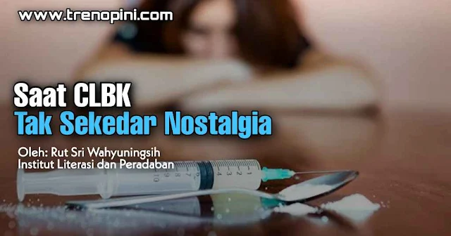 Reza Artamevia, penyanyi bersuara serak-serak basah sekaligus istri dari almarhum Adjie Massaid, anggota dewan yang berangkat dari dunia artis