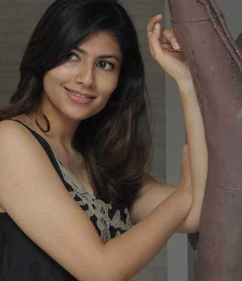 actress vanya mishra latest hd photos and wallpapers