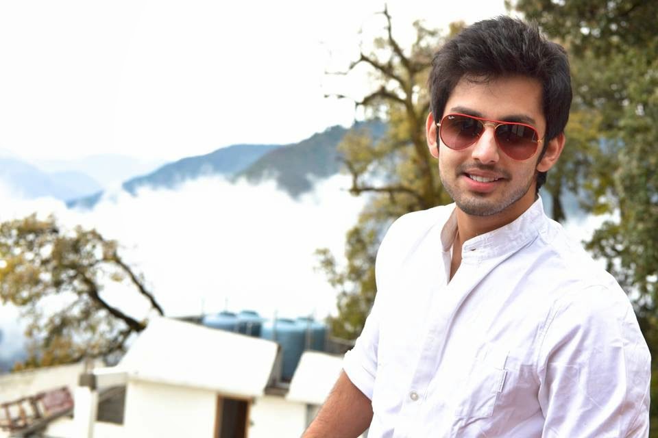 Bollywood & Television (TV) Actor Himansh Kohli Childhood Photos | Real-Life Photos