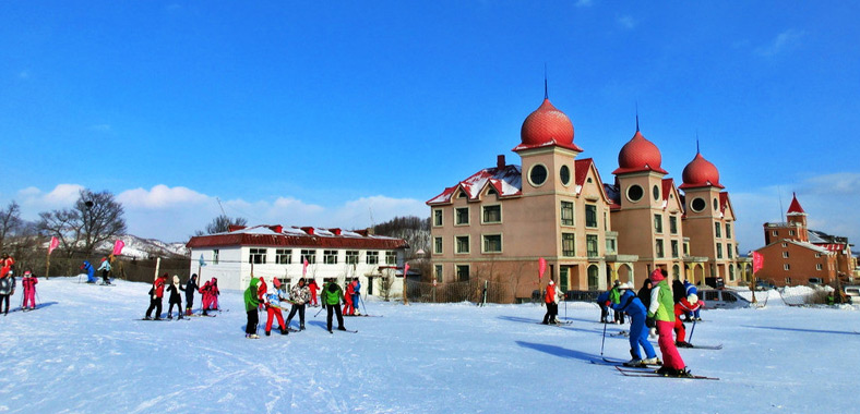 Resor Ski Yabuli, resor ski terbesar dan terbaik di Tiongkok.