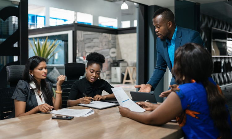 Dans le cadre de l’initiative Digital Transformation with Africa,... NBA Afrique annonce le lancement d’un accélérateur de startups