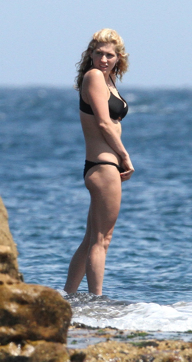 kesha bikini pictures. Kesha#39;s Bikini Body Nightmare