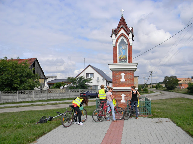 kapliczka przydrożna