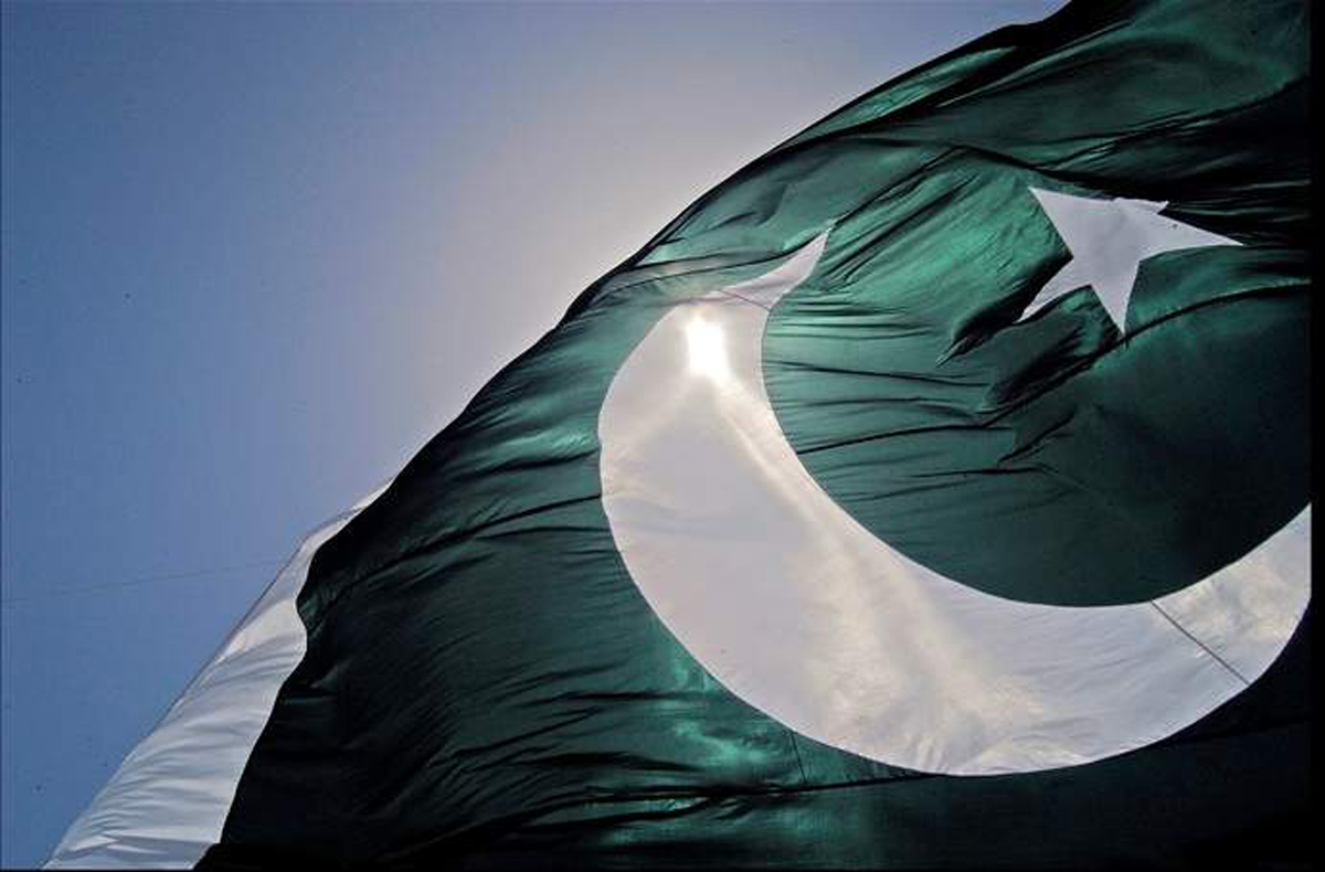 https://blogger.googleusercontent.com/img/b/R29vZ2xl/AVvXsEhSgKqmUTdrbVfsKnC6mxCEwrTtungRtyzA8erJnv2L5wpVuTSzm3vlyI0e7vKTvlUuJBTMia0DMgBXV5T6yfyZponvYGs3QJWmK1AcIbFdVeOImh6Pq61qknFe5WdlORR03kBqUKONwb-i/s1600/Wallpapers+Flag+of+Pakistan+Pakistani+Flag+Graphics+%252810%2529.jpg