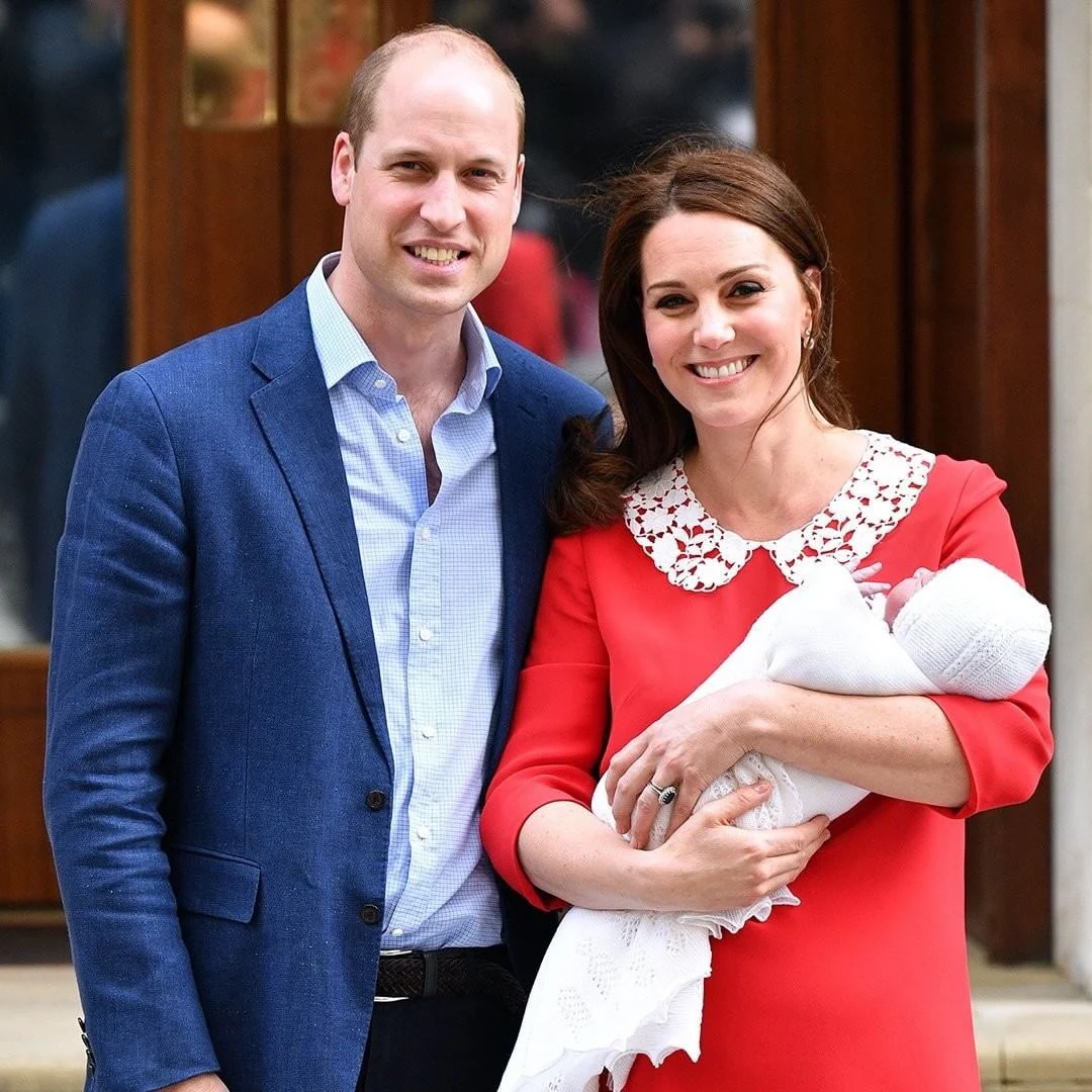 The Duke and Duchess of Cambridge appear on the steps of St Mary's Hospital with their third child