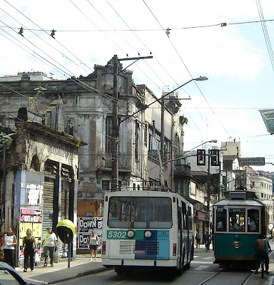 Trolebus e bonde juntos: foto de Emilio Pechini