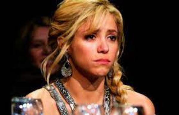 "Sí, llévenme a la clínica", el  horrible ataque de pánico que habría sufrido Shakira frente a Piqué