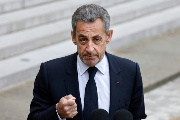 Présidentielle : Nicolas Sarkozy annonce qu'il votera pour Macron