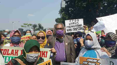 TOLAK SEKOLAH TATAP MUKA(Jangan Jadikan Anak Sebagai Kelinci Percobaan Untuk Virus Corona)