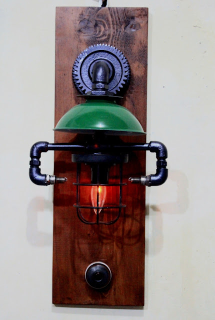 vintage industrial lamp, flicker lamp, lampu api