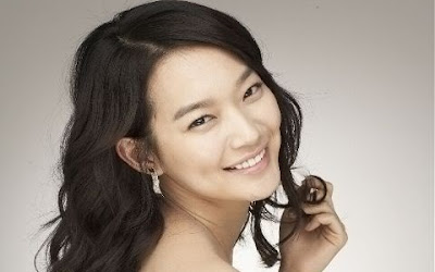 Shin Min Ah