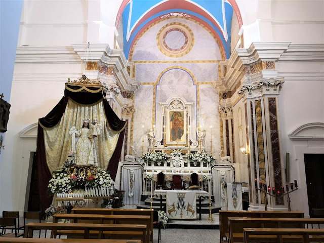 L'altare del Santuario Madonna della Scala a Massafra