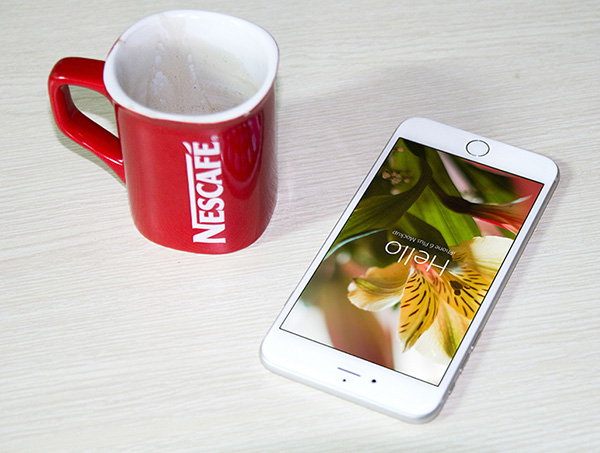 Download Coffee Mug Mockup PSD Terbaru Gratis - Free PSD iPhone 6 and Nescafe Coffee Cup Mockups in 4 Colors