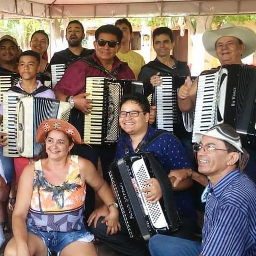  Nalva do Forró: Uma Vida Dedicada à Cultura e ao Forró em Olindina