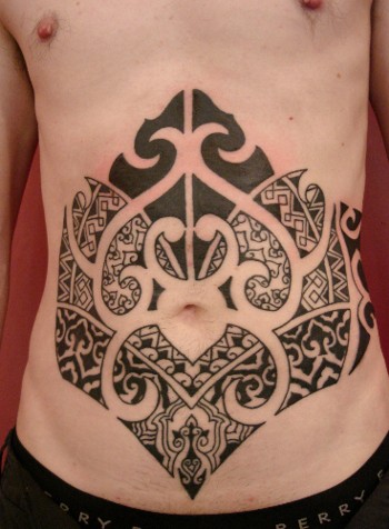 abdomen tattoo