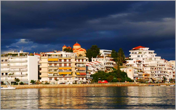 Χαλκίδα.Όταν Ο Ουρανός ξαφνικά άλλαξε φόντο - Otan The sky suddenly changed background