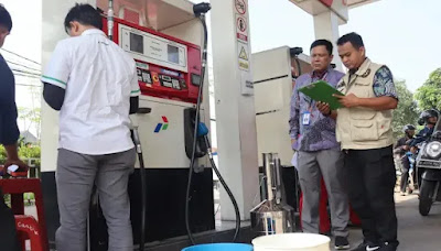 Disperindag Kabupaten Tangerang Cek Alat Ukur SPBU Jelang Arus Mudik Lebaran