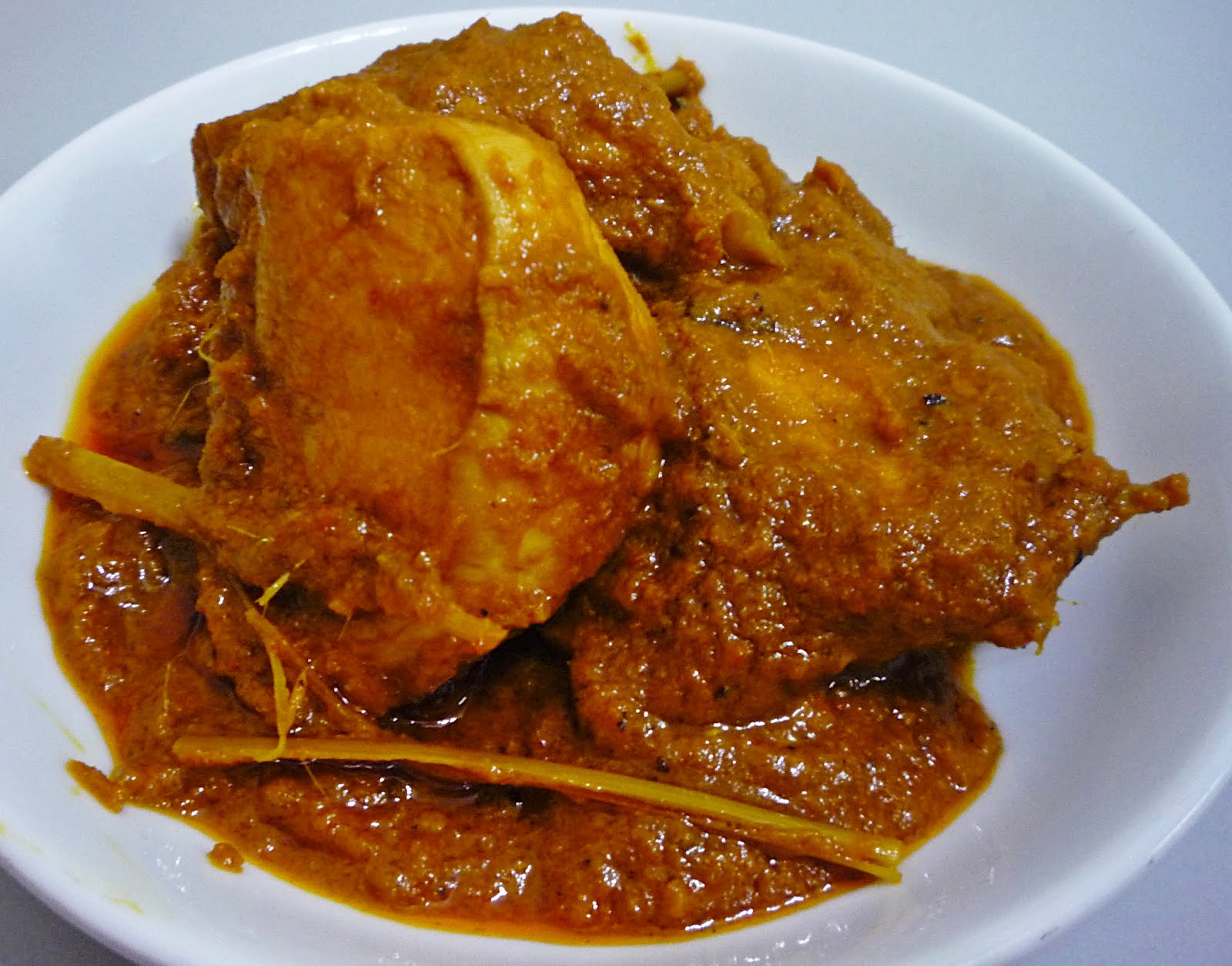 RENDANG AYAM GAHARU CMG