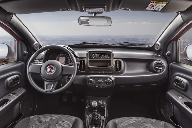 Fiat Mobi 2019 - interior