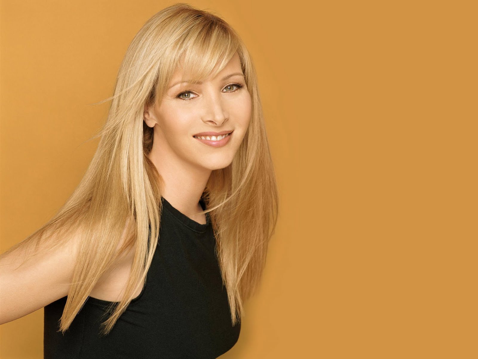 Lisa Kudrow - Wallpaper