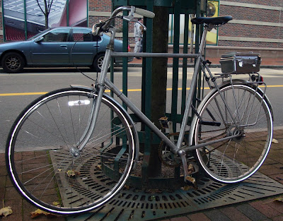 commuter Trek bike in Cambridge