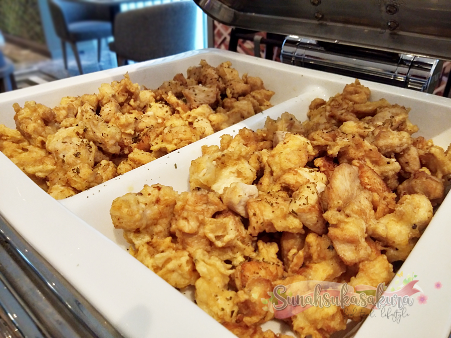 Family Friday Buffet Dinner di Holiday Inn Johor Bahru City Centre Berbaloi-baloi dengan Harganya