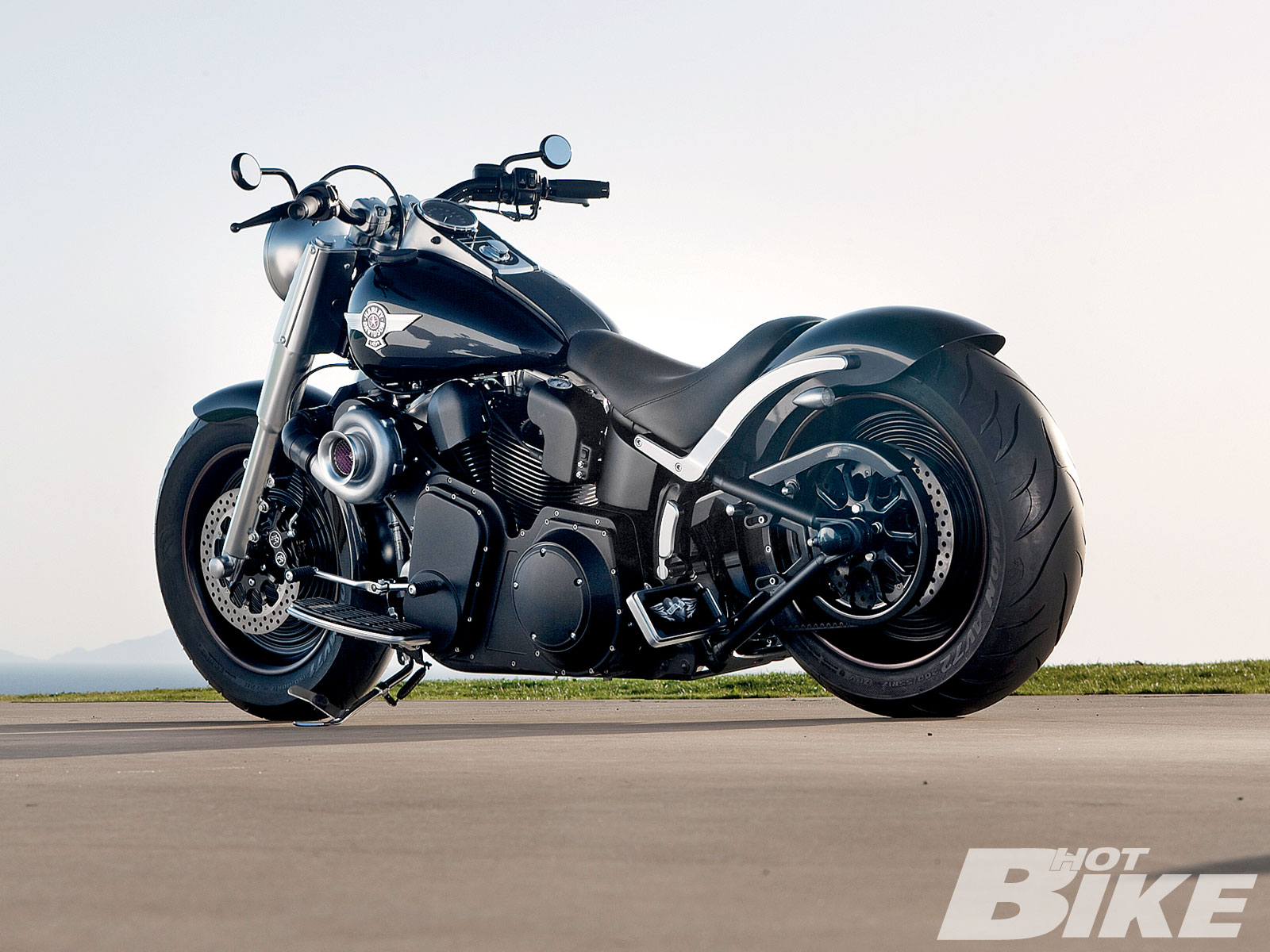 Latest AUTO REVEIW Harley Davidson  Fatboy  REDEFINED