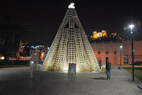 Resultado de imagem para Iluminação traz mais brilho ao Natal em Leiria
