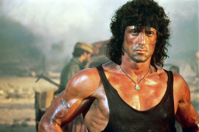 sylvester stallone protagonizando rambo, adaptacion televisiva