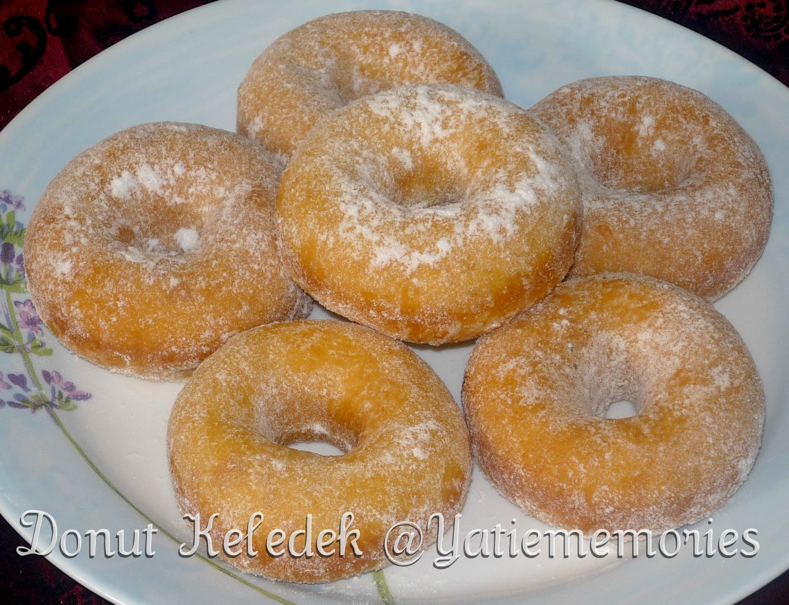 Sinar Kehidupanku**~::: Donut Keledek