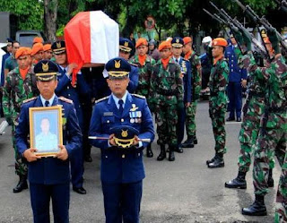 Jenazah Pilot Marda Dimakamkan di TMP Madiun 