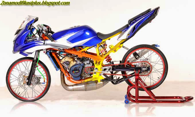 Terinspirasi Drag Bike Dan Lionel Messi - Kawasaki Ninja 150RR 2012 Jakarta