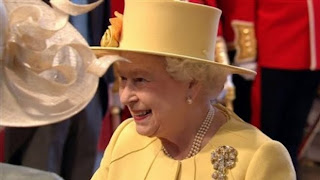 the Queen looks like Pac-Man