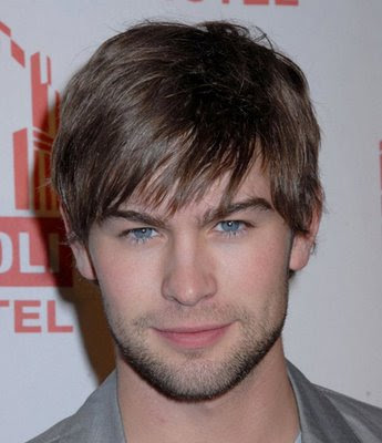 CHACE CRAFORD LAYERED HAIRSTYLE