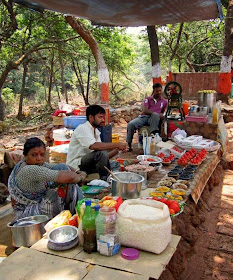 vendors selling fresh fruit and lemon juice