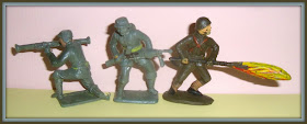 60mm Plastic Soldiers; 60mm Toy Soldiers; Charbens Chinese; Charbens Japanese Infantry; Cherilea 60mm Soldiers; Cherilea Chinese; Cherilea Japanese; Cherilea North Koreans; Cherilea Plastic Soldiers; Cherilea Toy Figures; Cherilea Toy Soldiers; Chinese Toy Soldiers; Korea; Korean War; Made in England; North Korean Toy Soldiers; Old Plastic Figures; Old Plastic Toys; Old Toy Soldiers; Small Scale World; smallscaleworld.blogspot.com; Vintage Plastic Figures; Vintage Toy Soldiers;