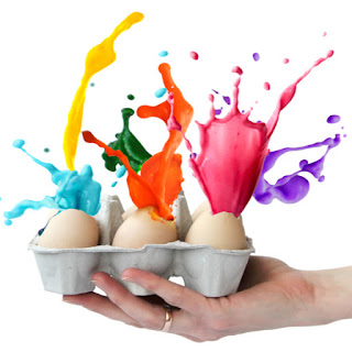 Fill eggs with paint and toss them at canvas to make art.  How to make paint filled eggs for kids. #paintfilledeggs #growingajeweledrose #paintingideasoncanvas #paintfilledeggsoncanvas #paintfilledeggsart #painteggs #painteggsdiy #eggcrafts #eggcraftsforkids #eggpainting #eggpaintingcanvas #eggpaintingideasforkids