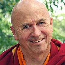 Resultado de imagen de el monje budista mas feliz del mundo