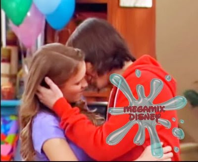 Exclusivo Fotos do'beijo' de Oliver Mitchel Musso e Lilly Emily Osment