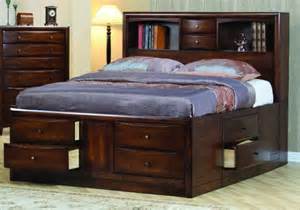 bedroom set with drawers in bed