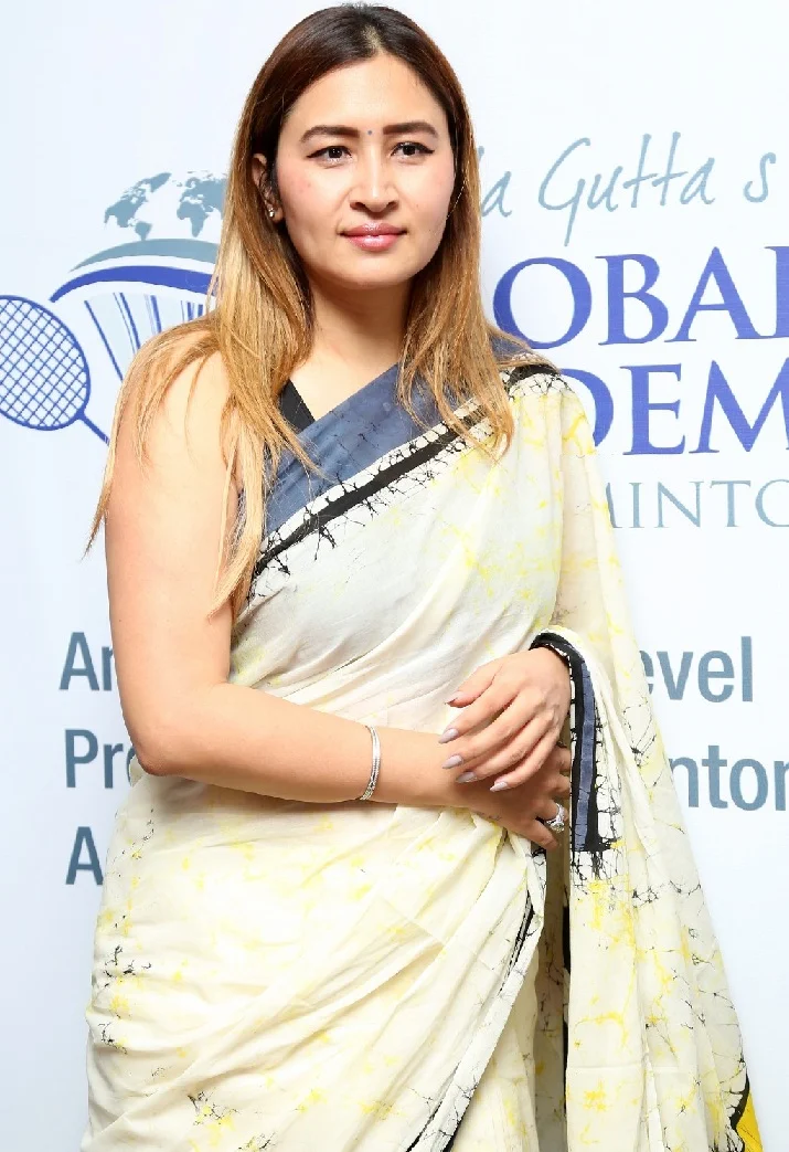 Badminton Player Jwala Gutta Hot Stills In White Saree