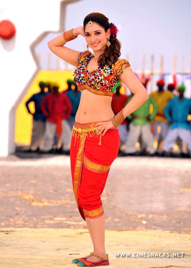 Tamanna bhatia showing navel all red - Tammana Bhatia traditional dress navel show